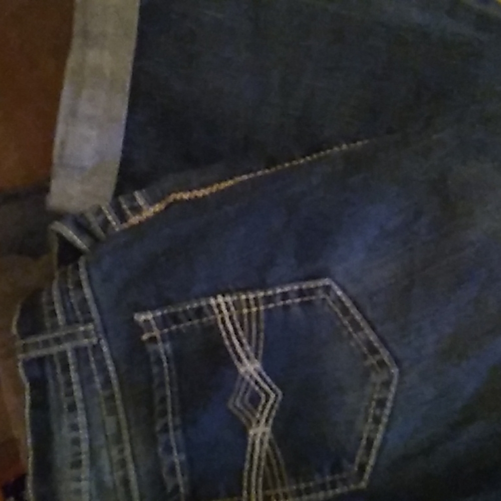 Mudd Capris